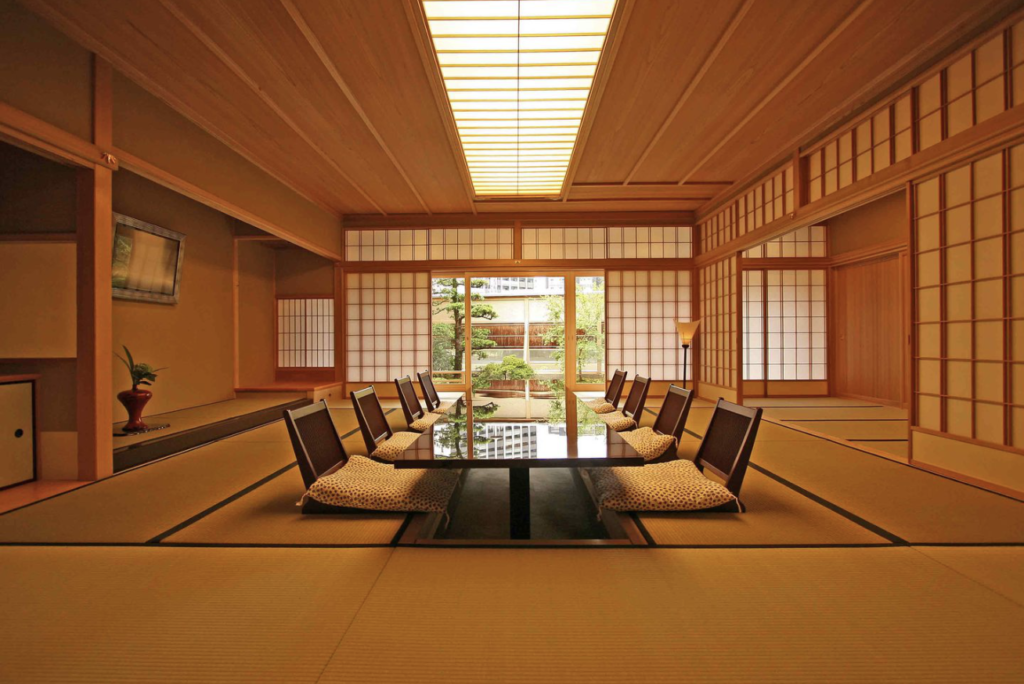 Dining Etiquette in Japan